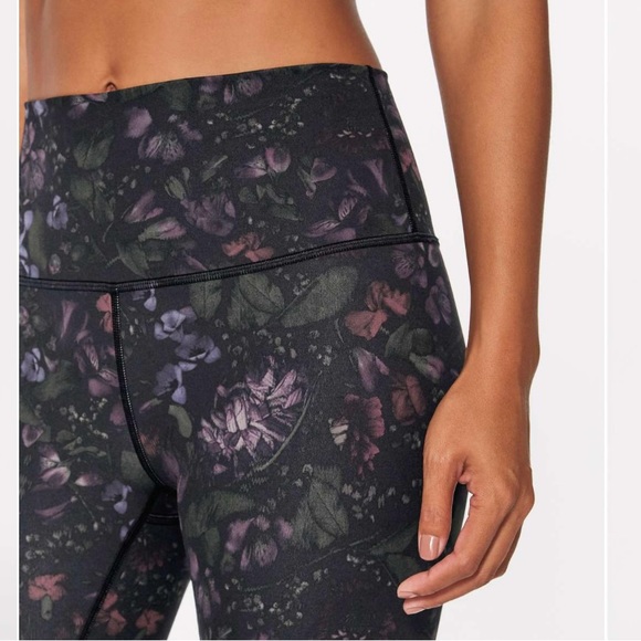 Lululemon Wunder Under size 6 - Picture 3 of 9